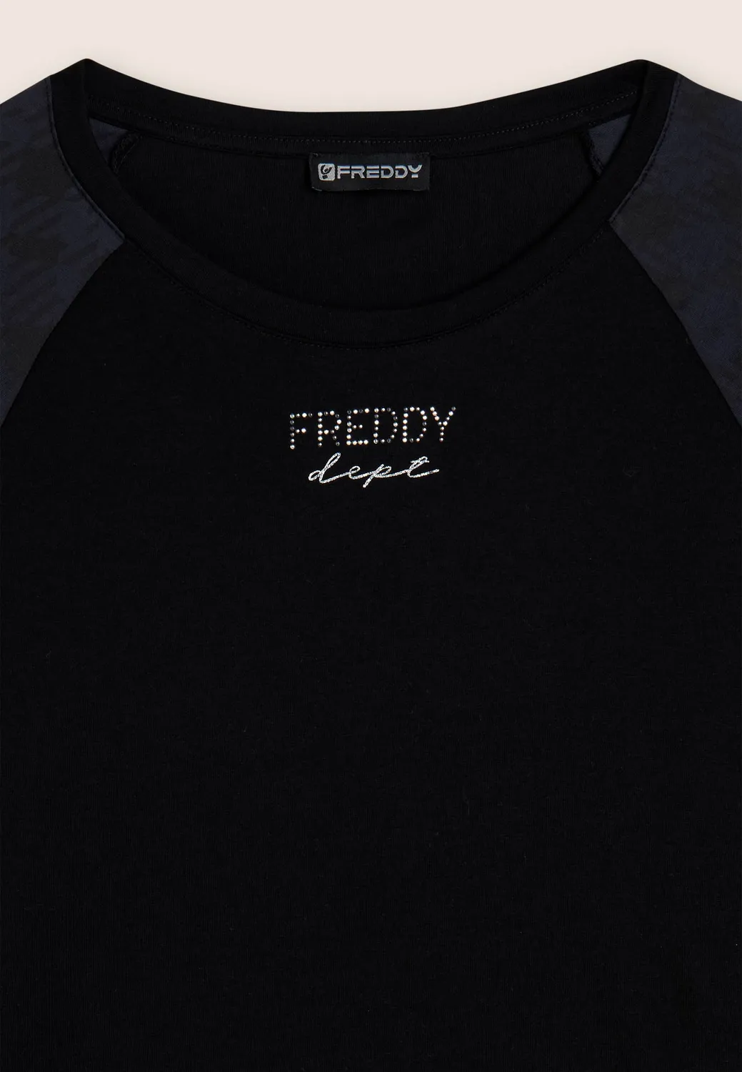 Freddy Langarmshirt Asymmetrisch Schwarz mit Nietenlogo