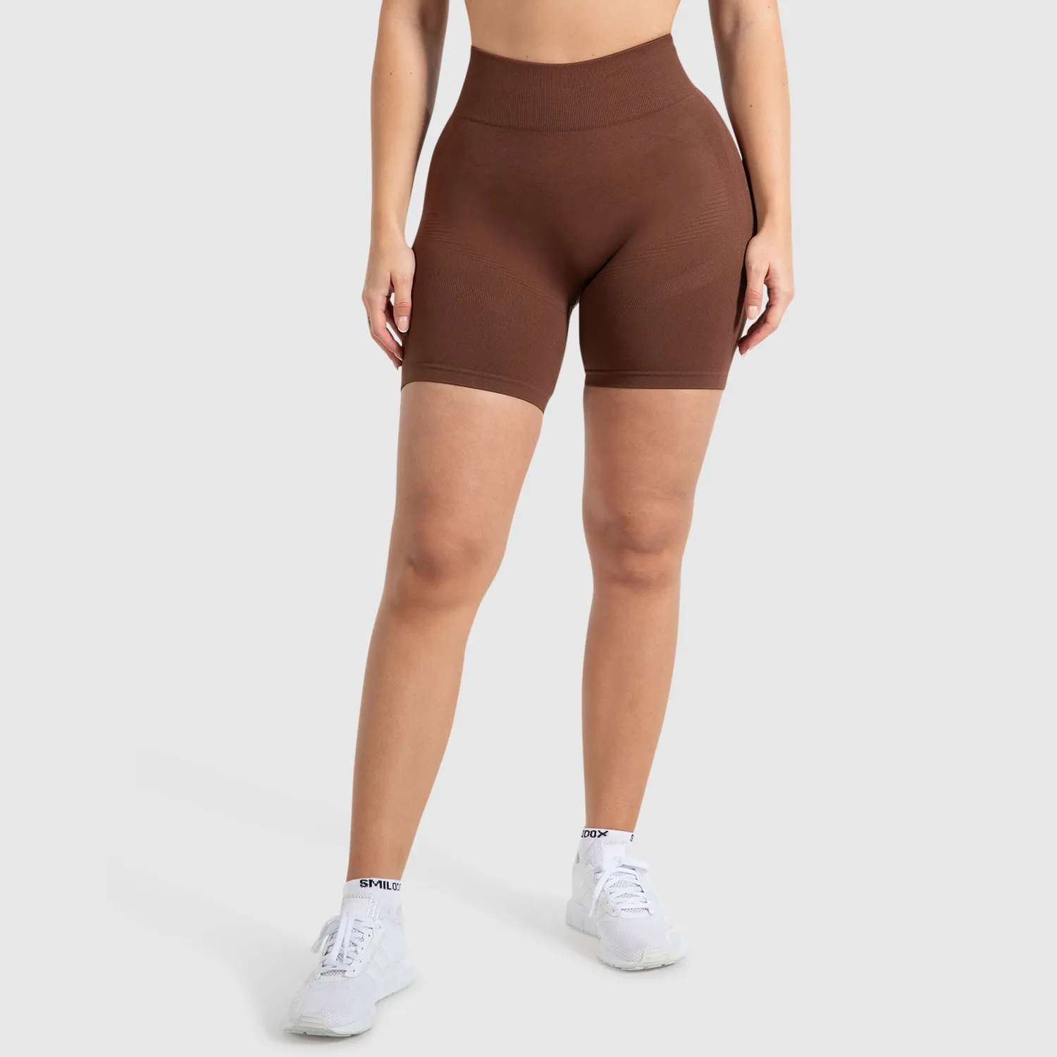 Smilodox Cetrina Maria Solid Shorts Schwarz Scrunch