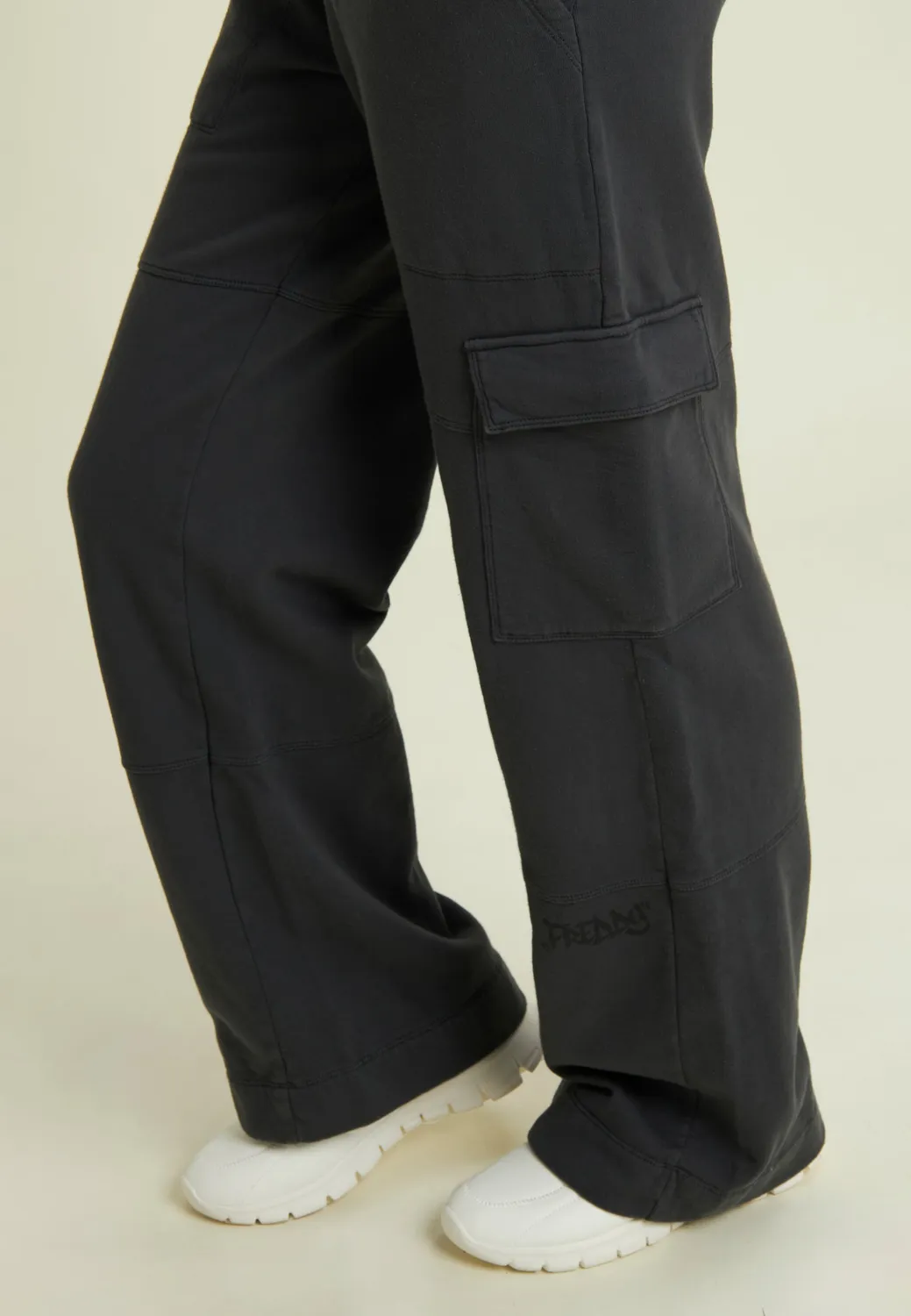 Freddy Cargo Sweathose Gray Asphalt Wide Leg