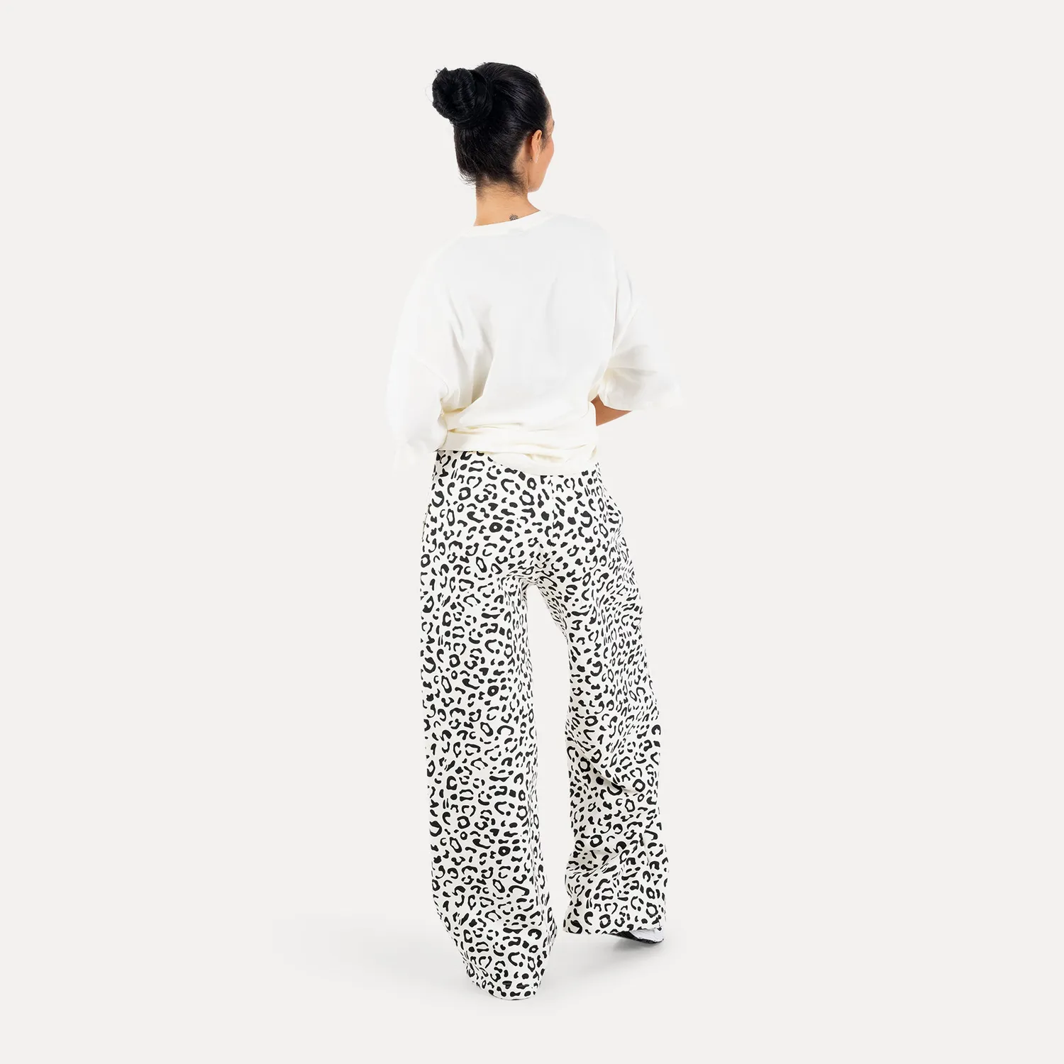 Smilodox Sorea Leora Jogginghose Dunkelblau Leo Oversize
