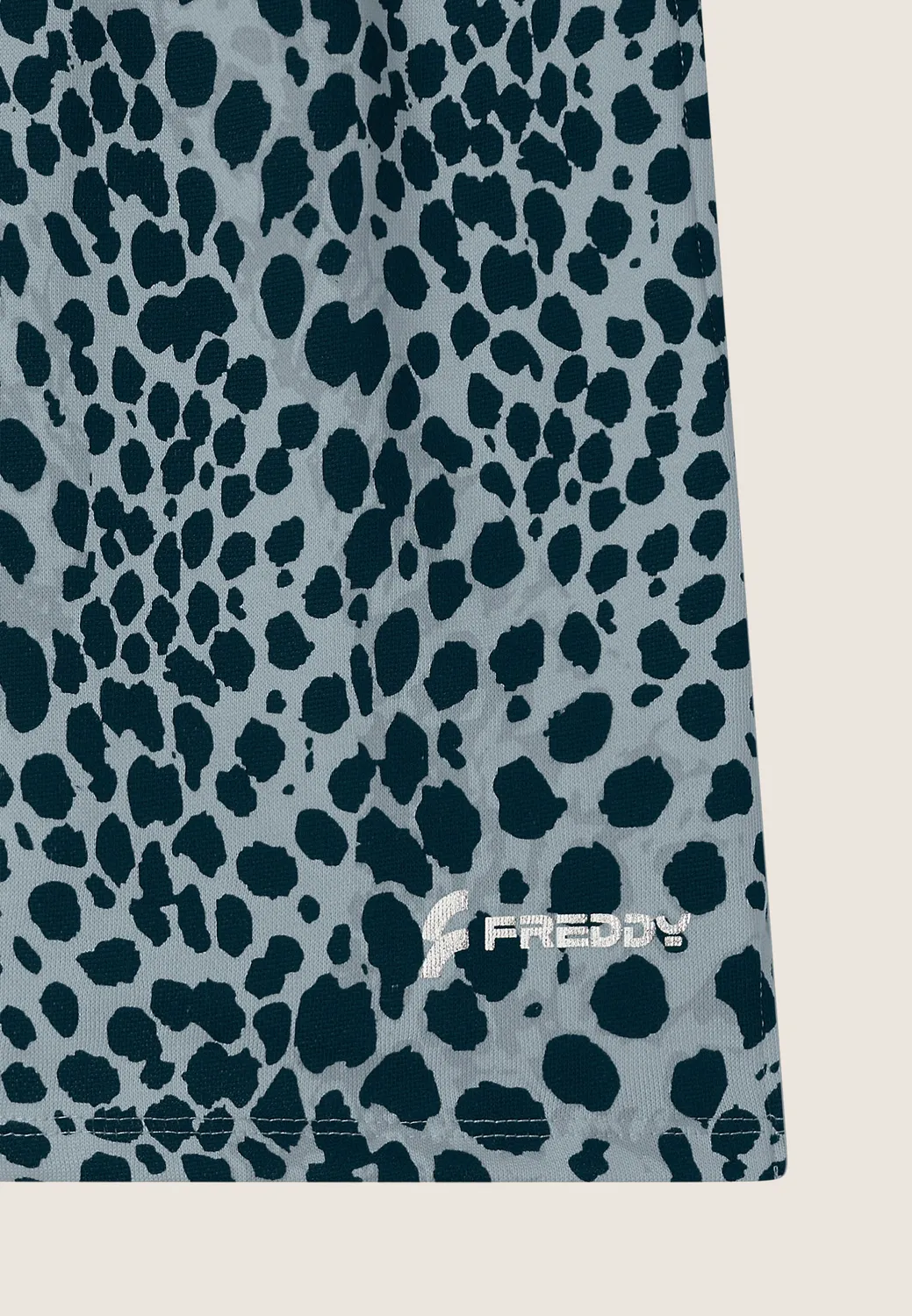 Freddy Animalier Shorts Damen French Terry Leo Rosa
