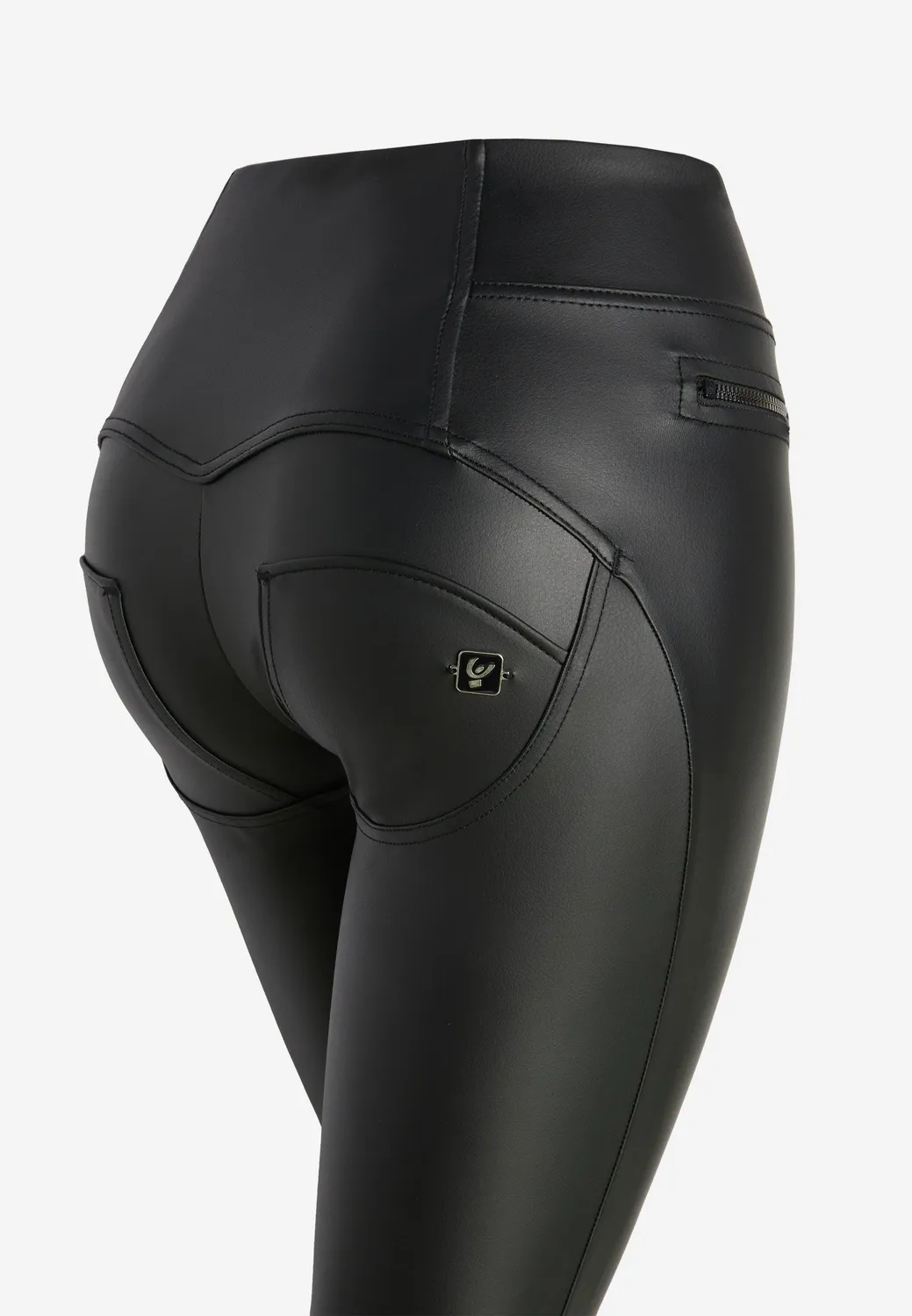 Freddy WR.UP Superskinny Kunstleder-Hose Lily White Matt