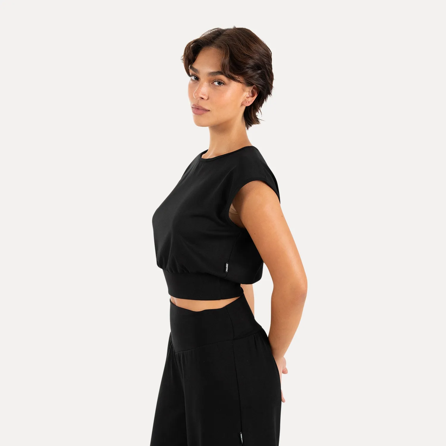 Smilodox Lunara Jorina Crop-Shirt Schwarz Loose Fit