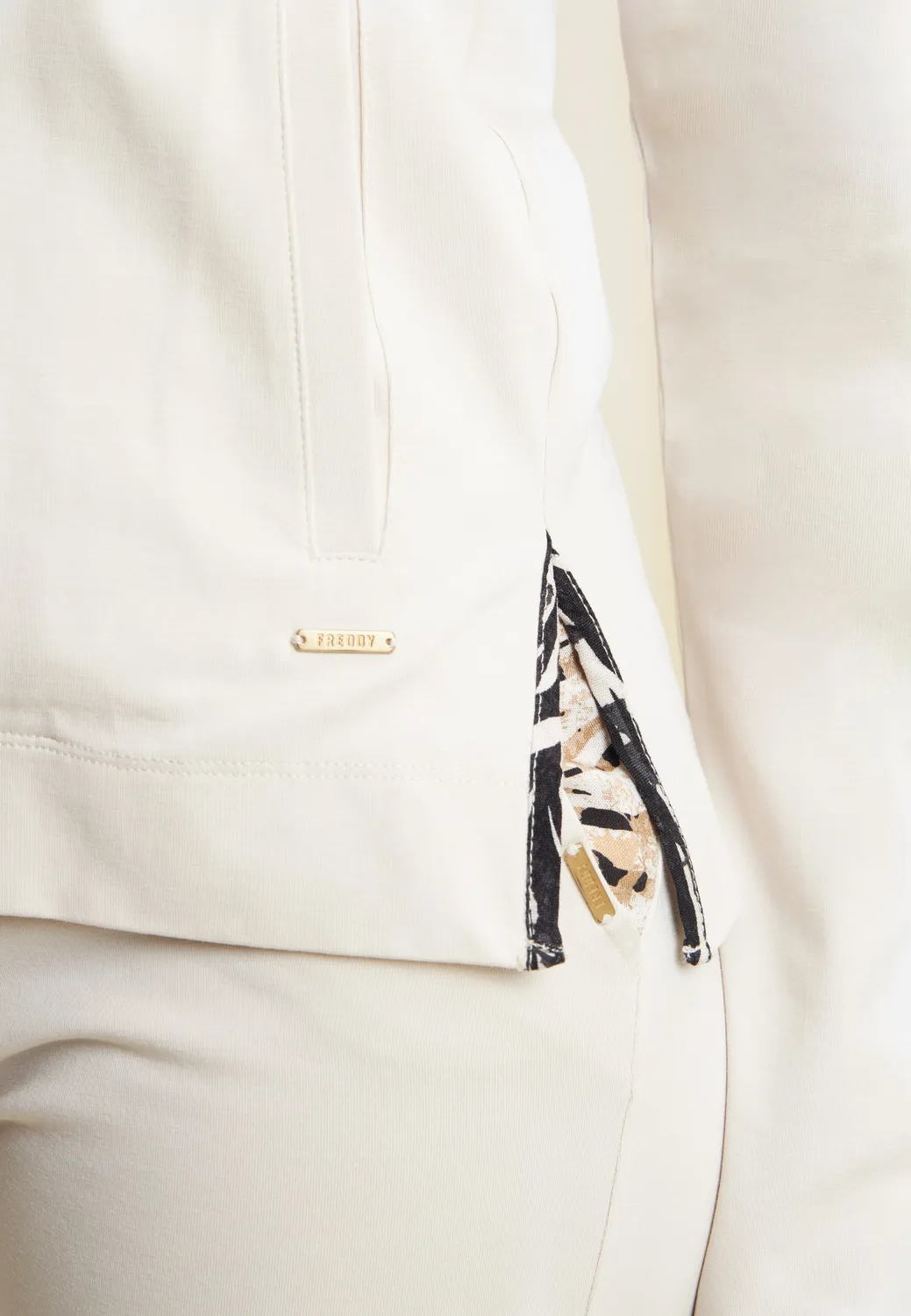 Freddy Sweatjacke Stehkragen Schwarz Animalier Muster