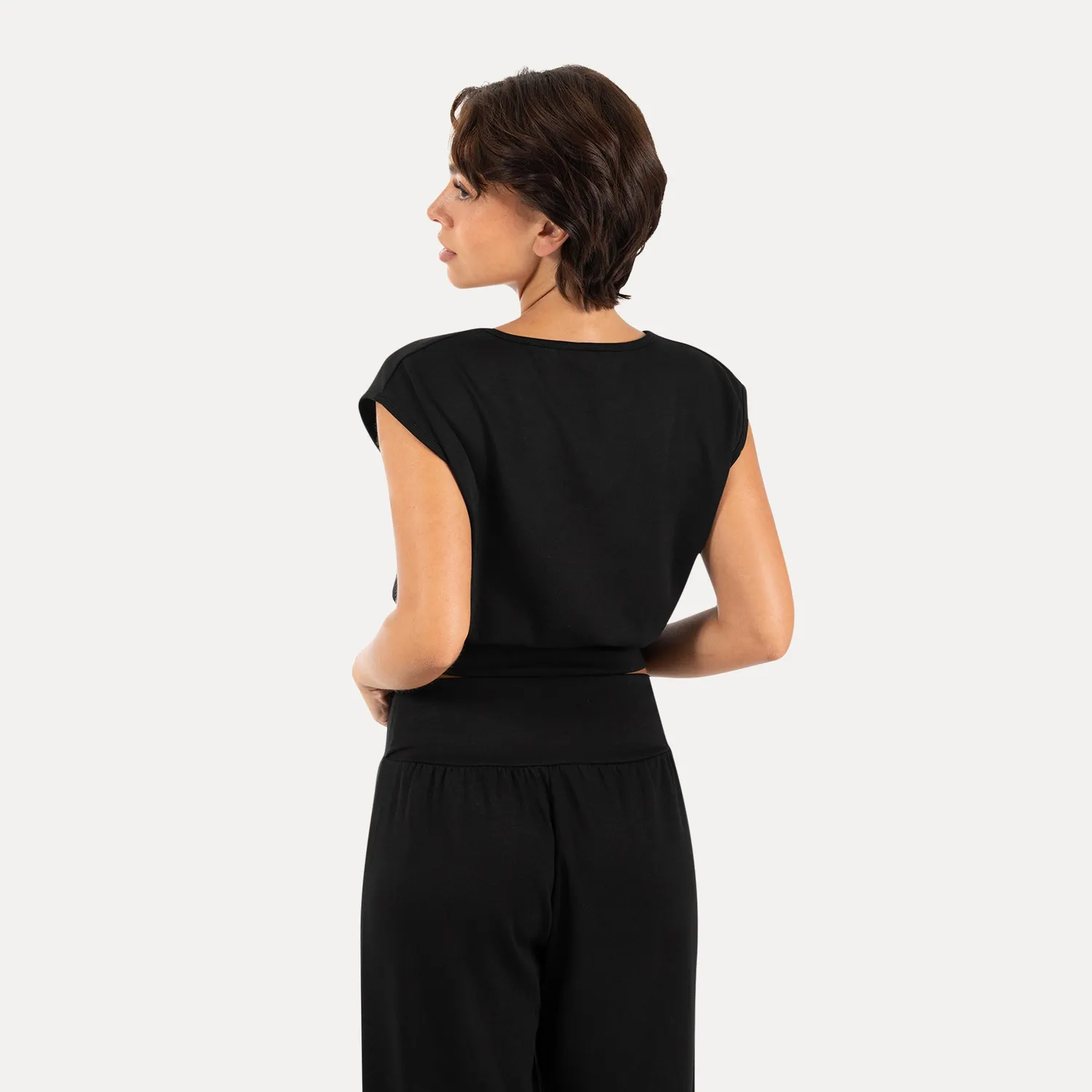 Smilodox Lunara Jorina Crop-Shirt Schwarz Loose Fit