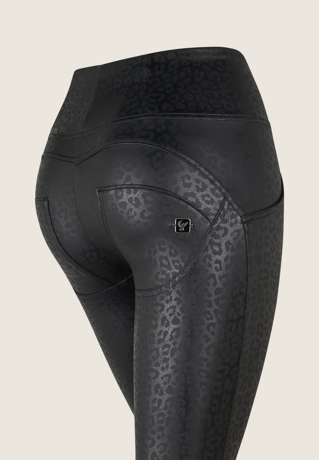 Freddy WR.UP Leggings High Waist Leo Schwarz Kunstleder