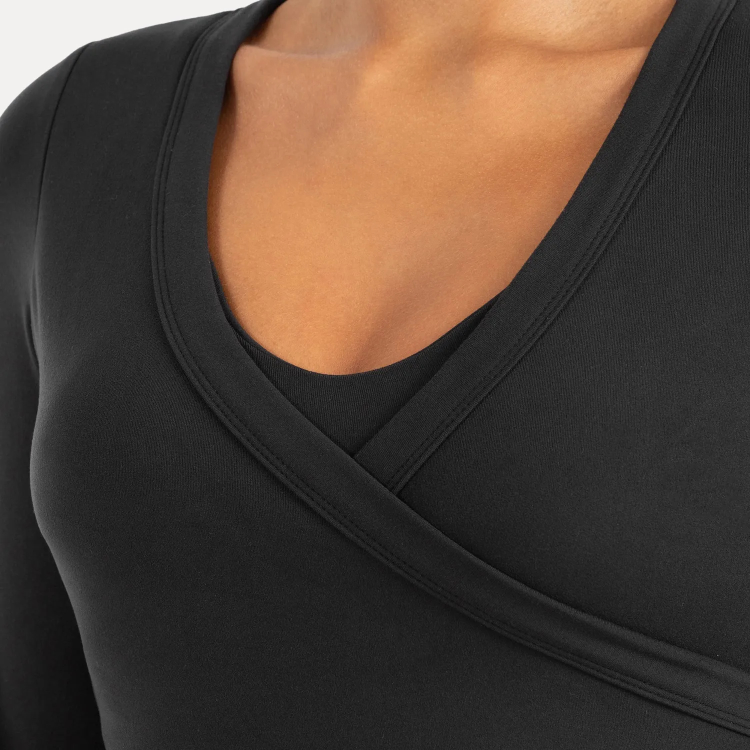 Smilodox Lunara Niora Crop Longsleeve V-Ausschnitt