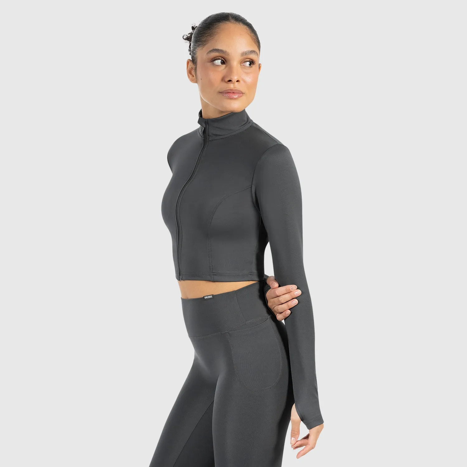 Smilodox Lunara Nilai Crop Jacke Schwarz cropped