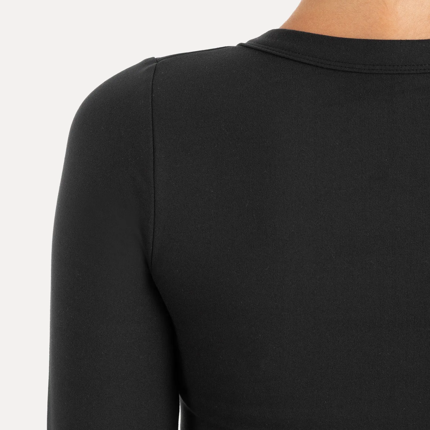 Smilodox Lunara Niora Crop Longsleeve V-Ausschnitt