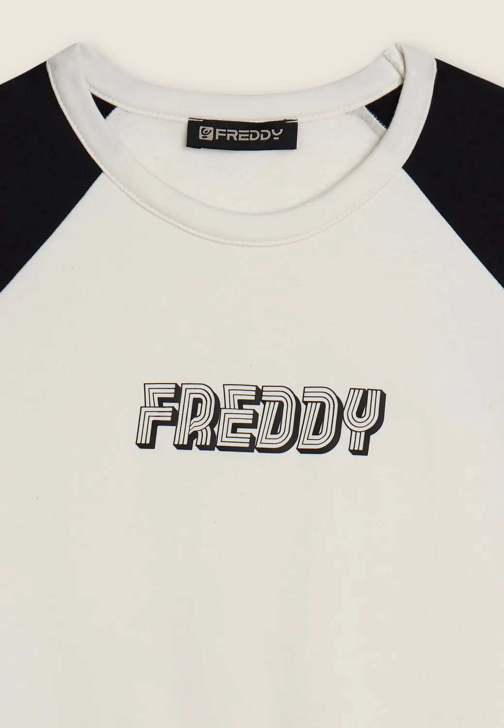 Freddy Cropped Bicolore Raglan Hoodie Coconut Milk-Black Baumwolle