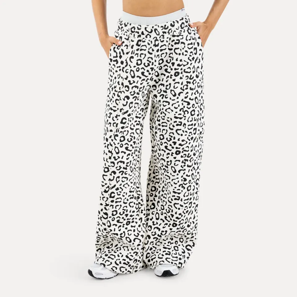 Smilodox Sorea Leora Jogginghose Dunkelblau Leo Oversize