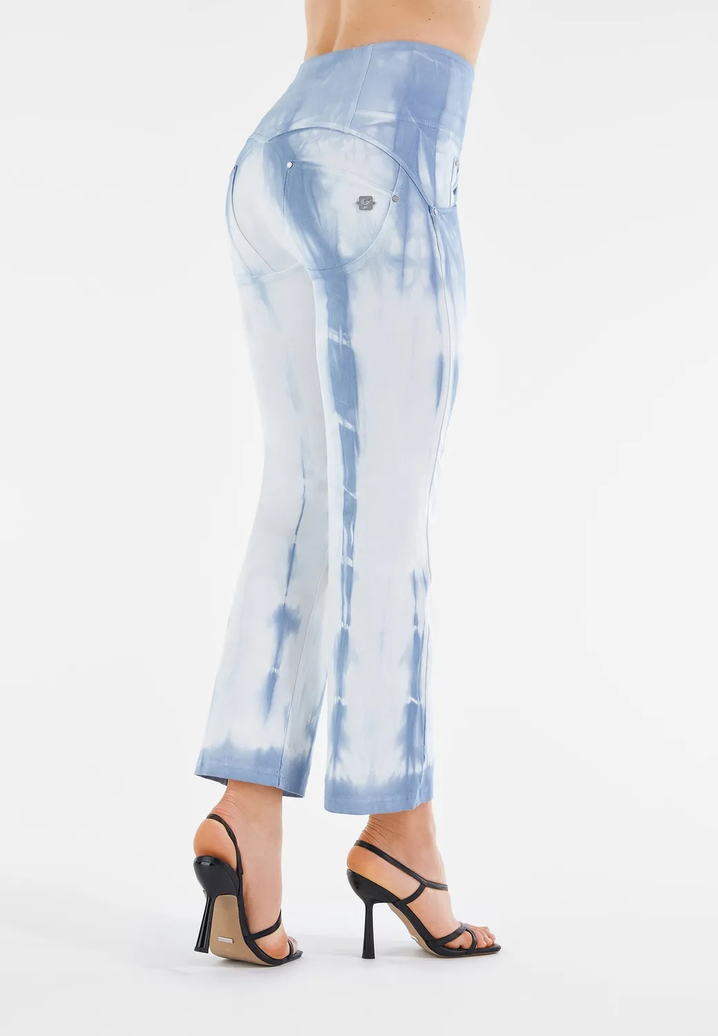 Freddy WR.UP Cropped Gabardine Hose Tie Dye White On Pink Push-up