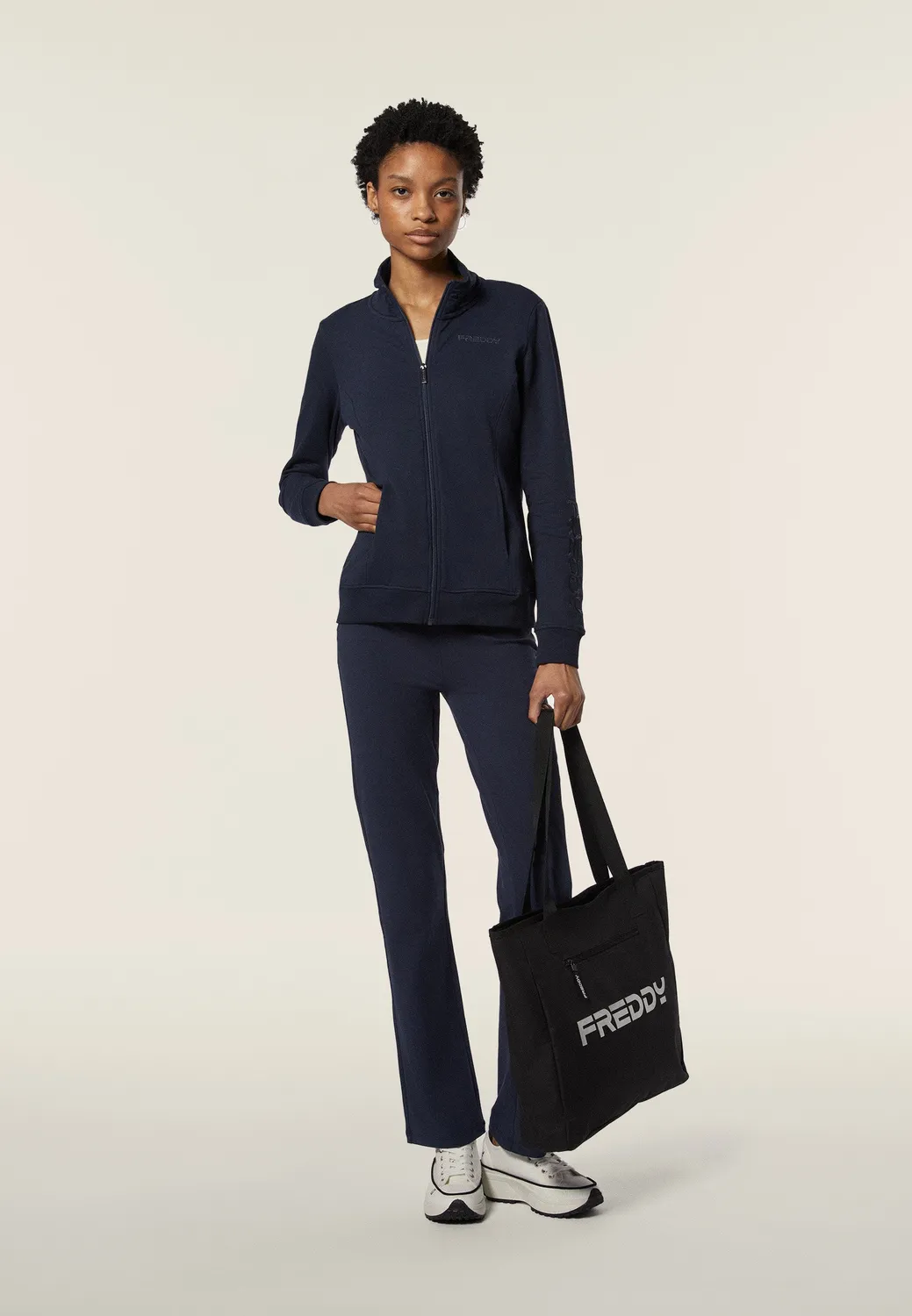 Freddy Sweatjacke Damen Regular Fit schwarz Sticklogo