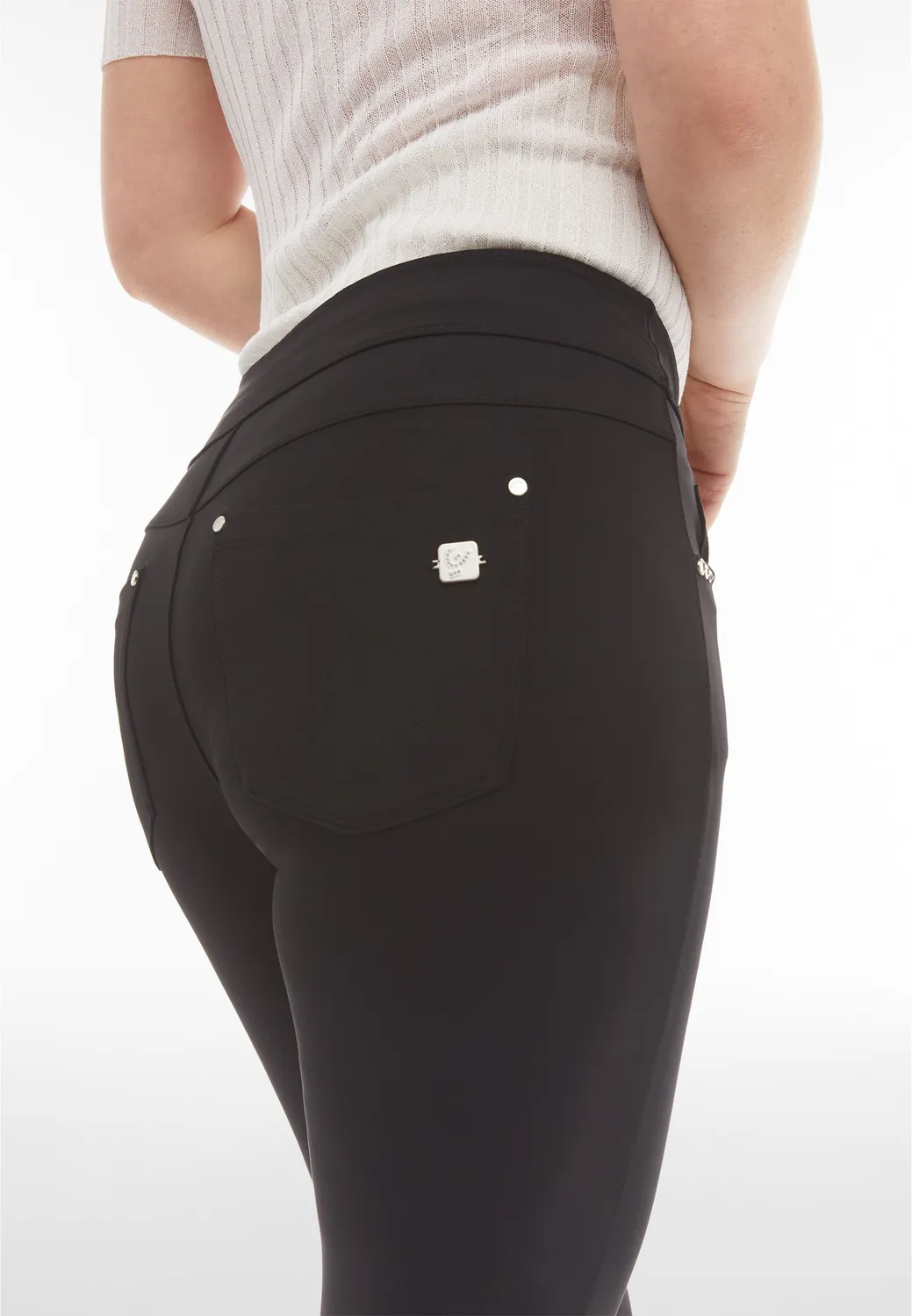 Freddy N.O.W. Slim Hose Schwarz Mittlere Taille
