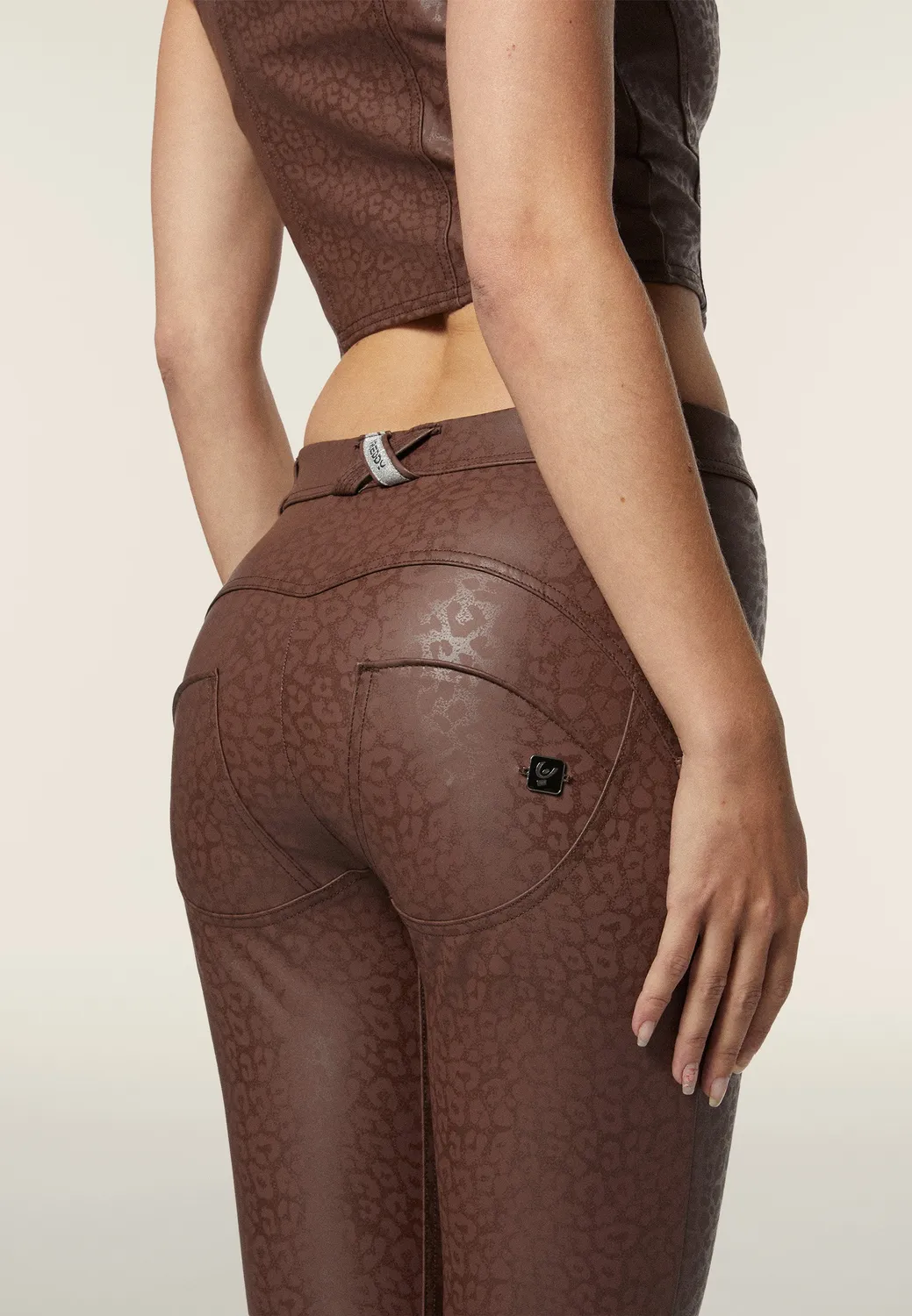 Freddy WR.UP Leggings Leo Schwarz Push-up Simil Leder