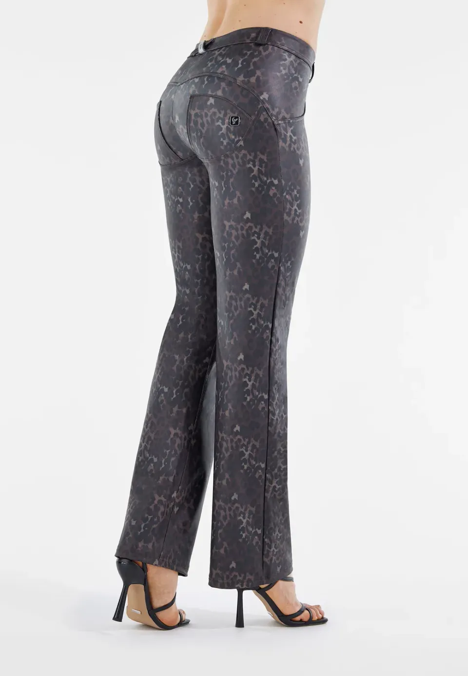 Freddy WR.UP Wide Leg Hose Leopard Kunstleder