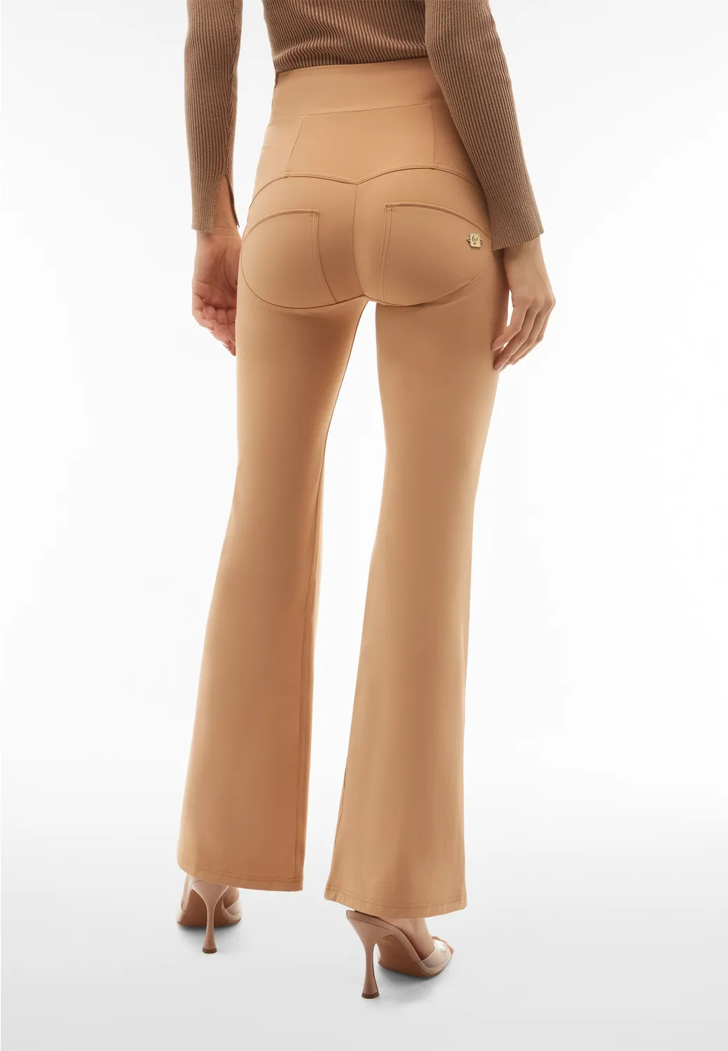 Freddy WR.UP Flare Hose Super High Waist Schwarz formend