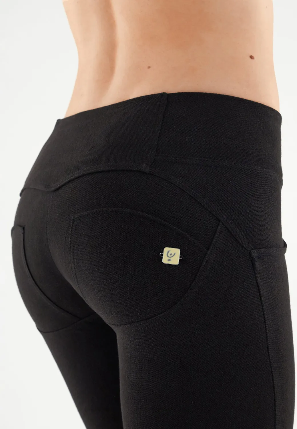 Freddy WR.UP Biker Shorts Schwarz Push-up shaping