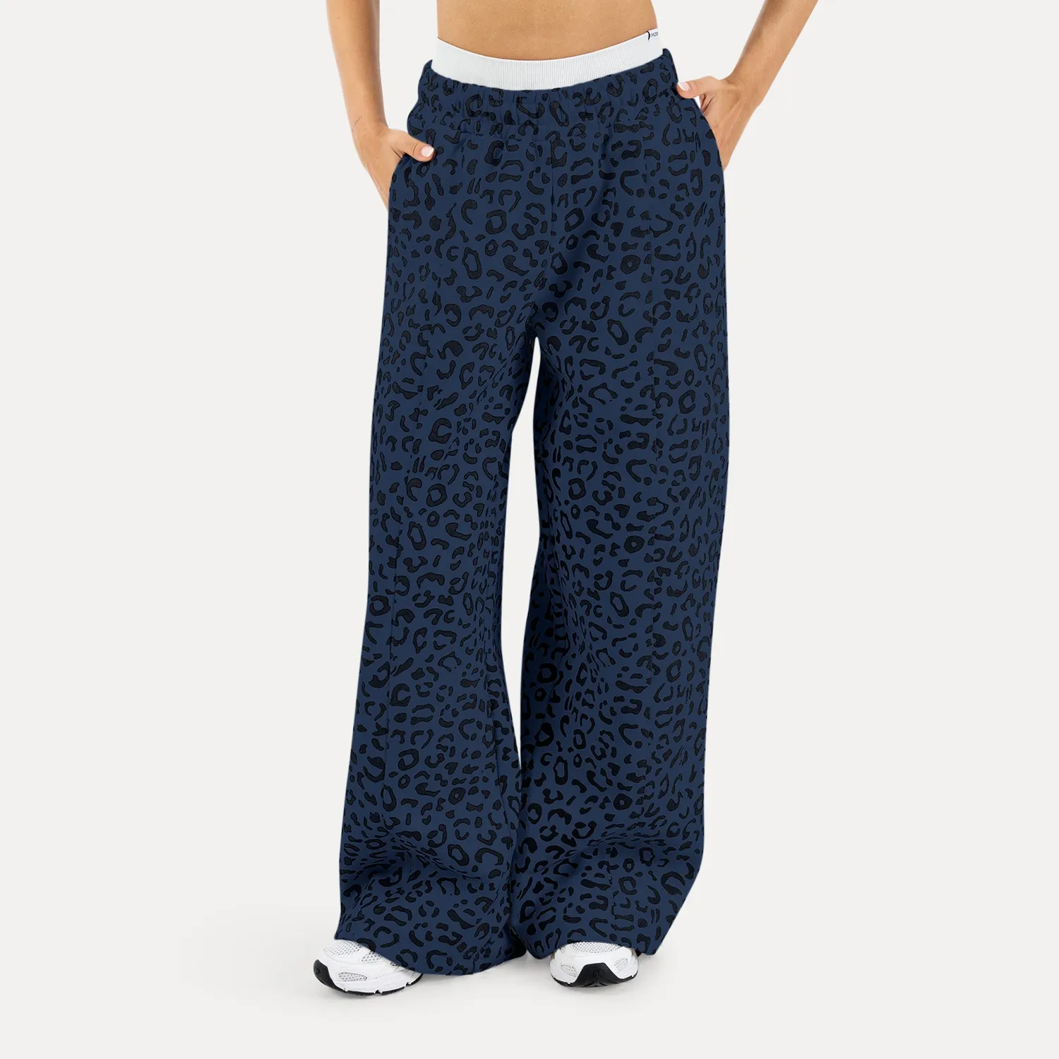 Smilodox Sorea Leora Jogginghose Dunkelblau Leo Oversize