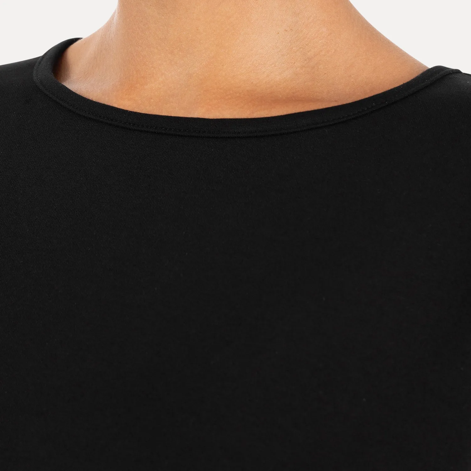 Smilodox Lunara Jorina Crop-Shirt Schwarz Loose Fit