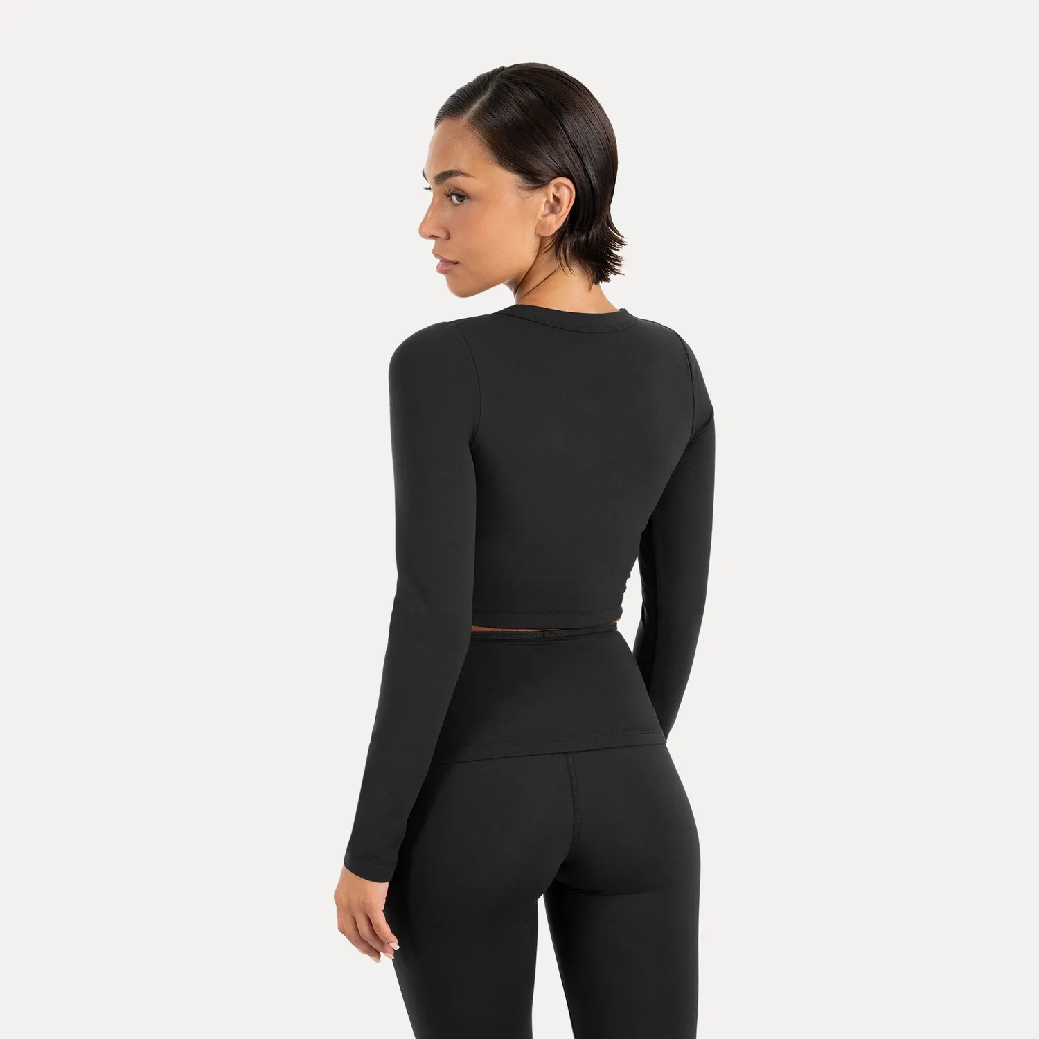 Smilodox Lunara Niora Crop Longsleeve V-Ausschnitt