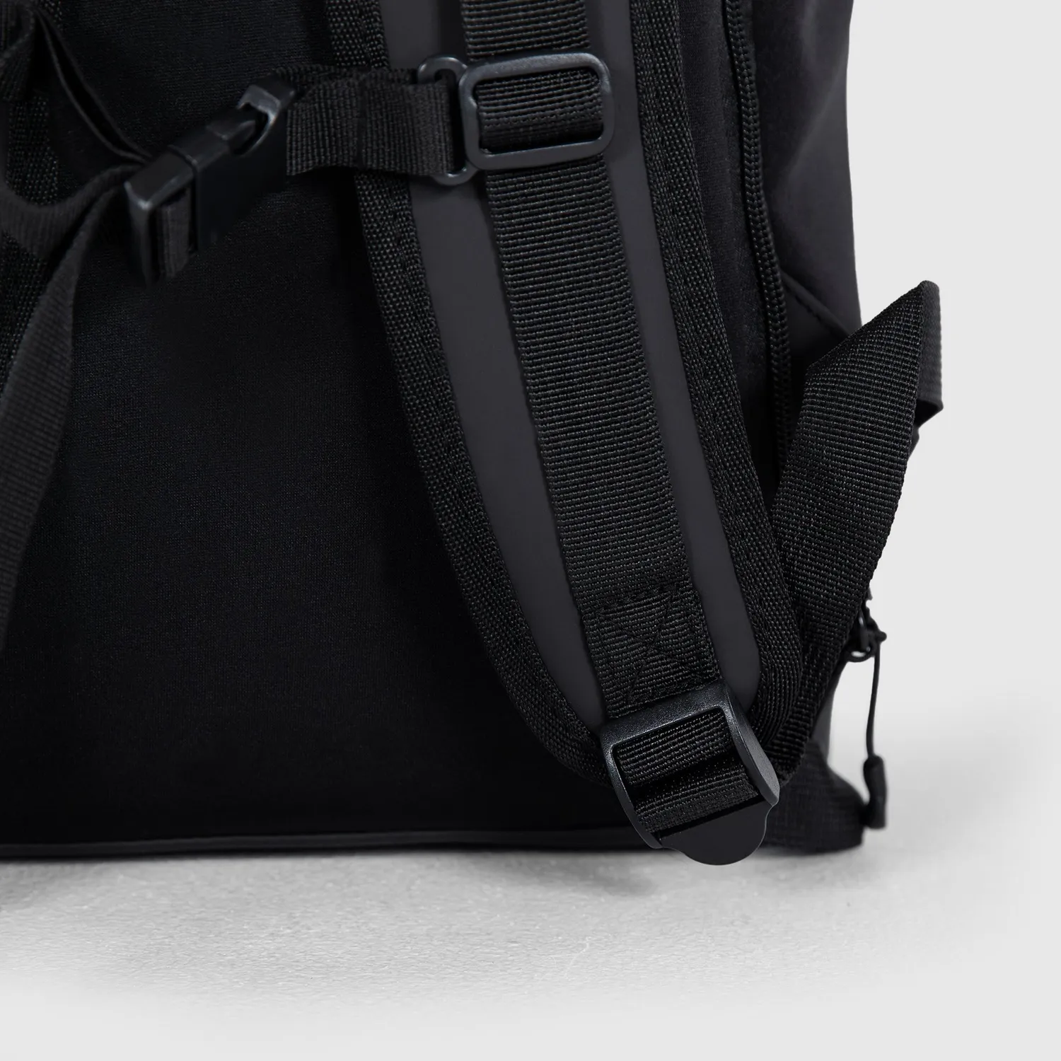 Smilodox Leslie Rucksack Schwarz wasserabweisend