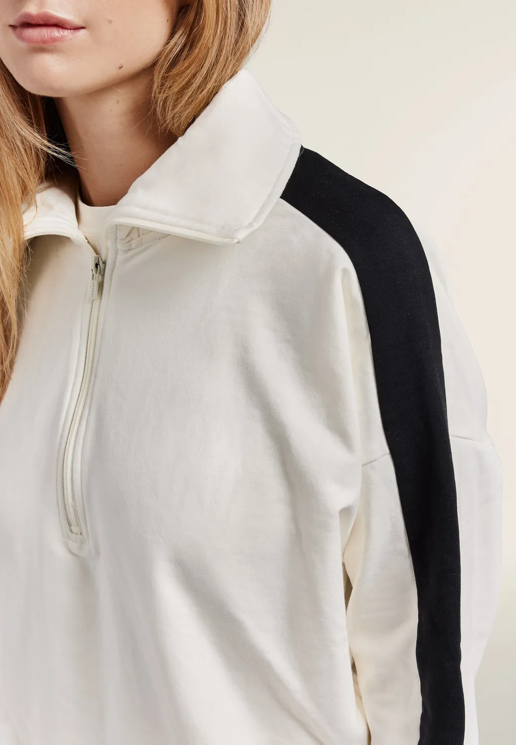 Freddy Comfort Sweatshirt Cropped Half-Zip hoher Kragen schwarz