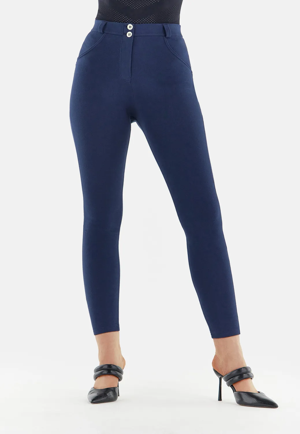Freddy WR.UP Curvy Skinny Hose Schwarz Bio-Baumwolle