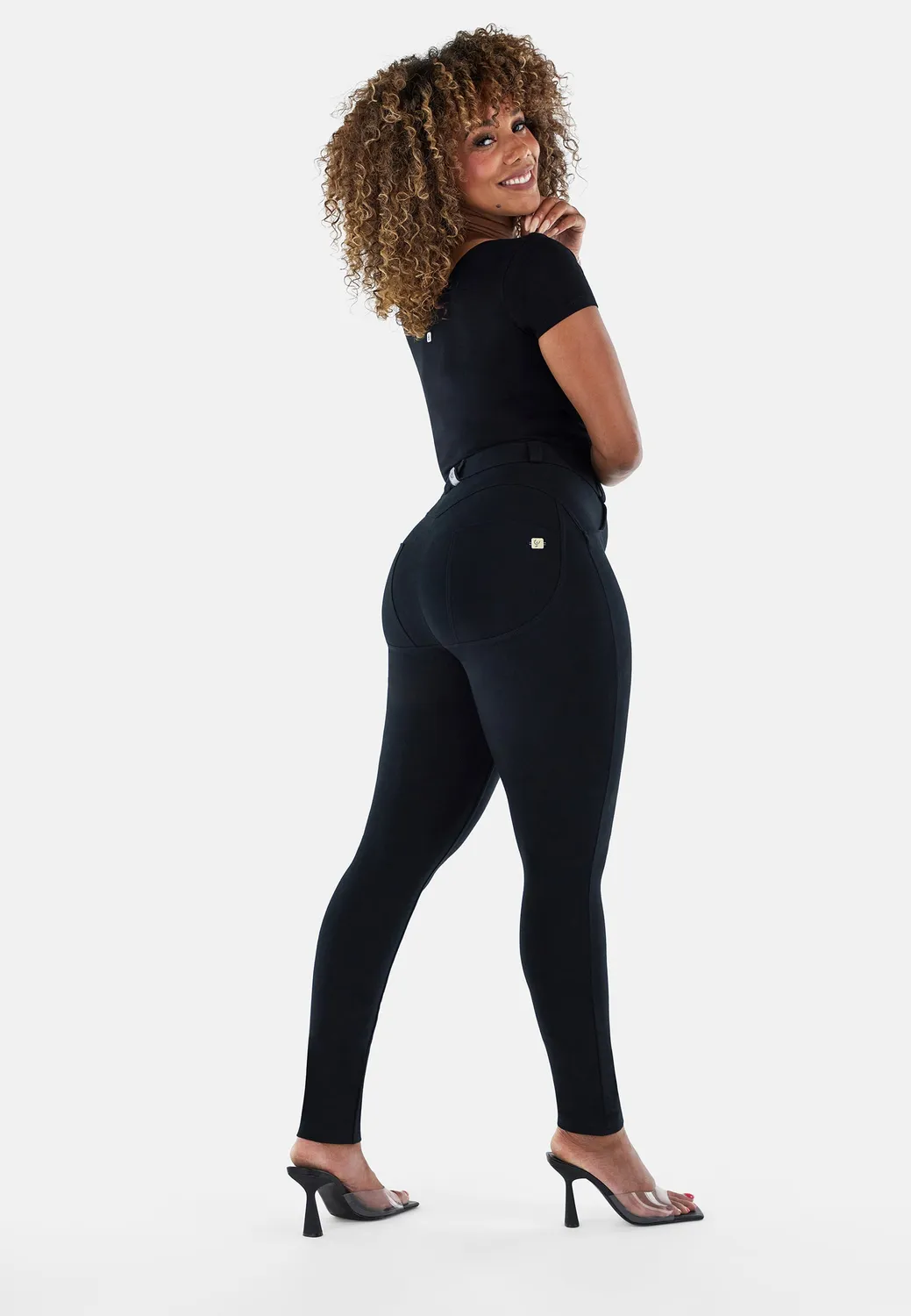 Freddy WR.UP Curvy Skinny Hose Schwarz Bio-Baumwolle
