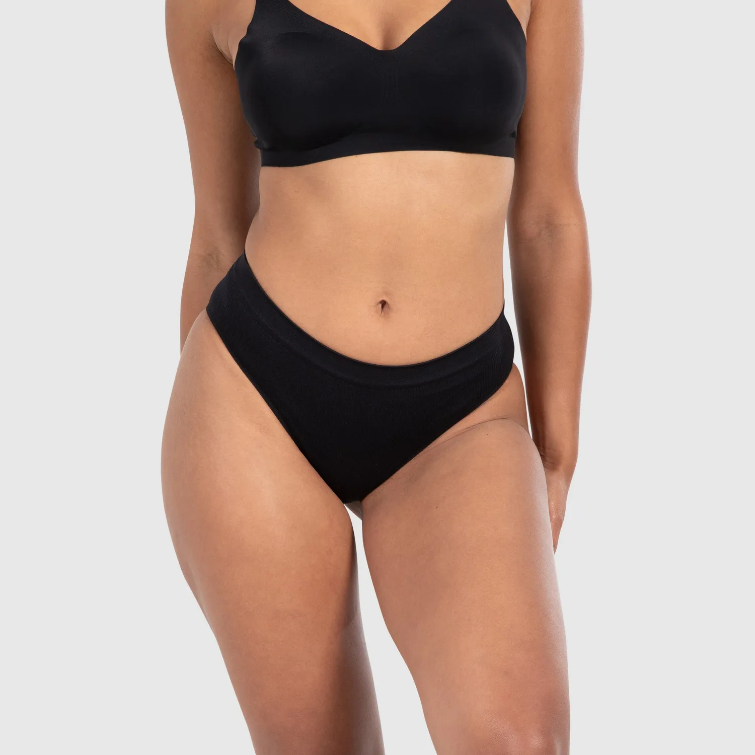 Smilodox Sorea Nysa Slip Damen Schwarz Ripp Hipster