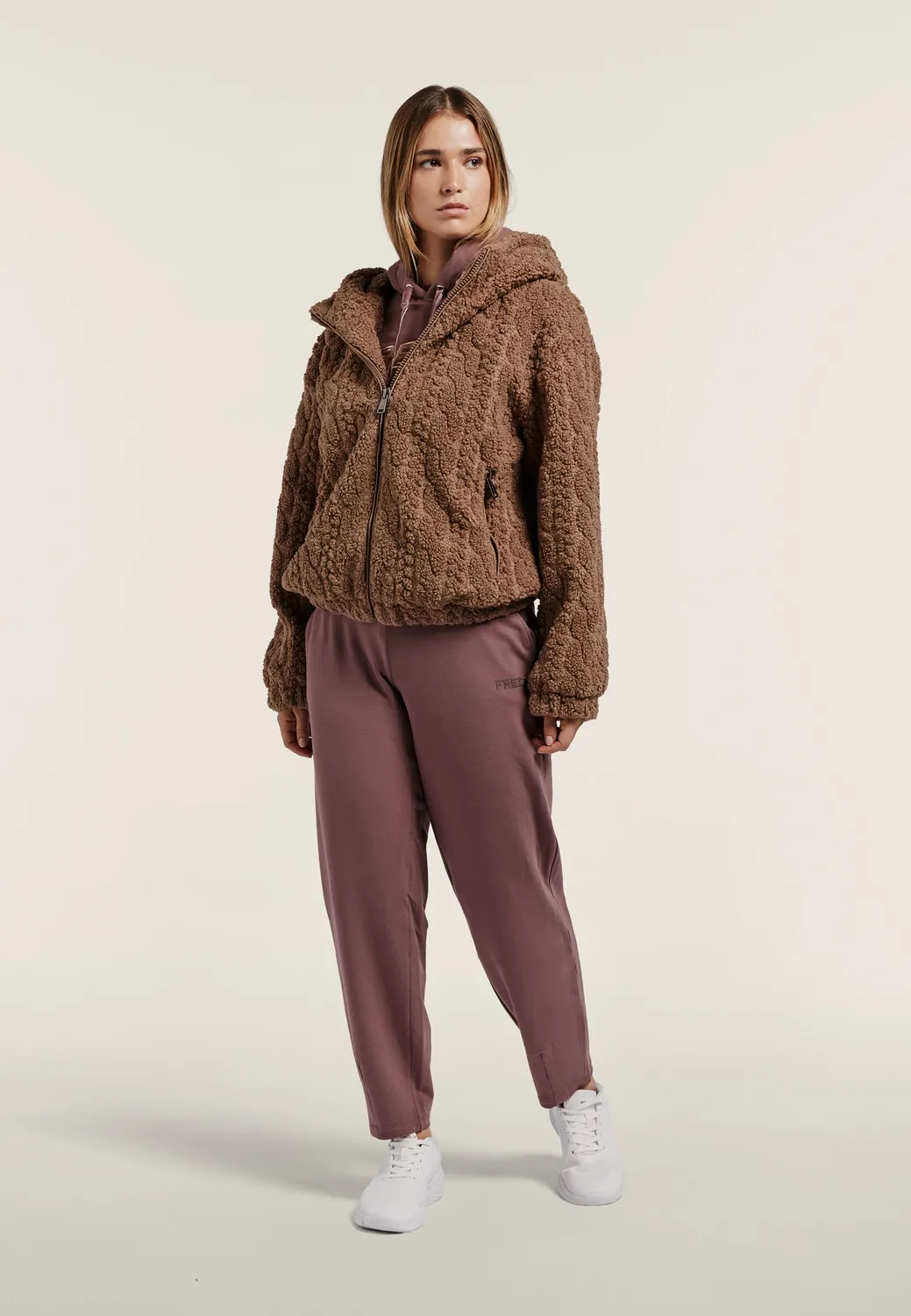 Freddy Sherpa Jacke mit Kapuze Chanterelle M45 Zopfstrick
