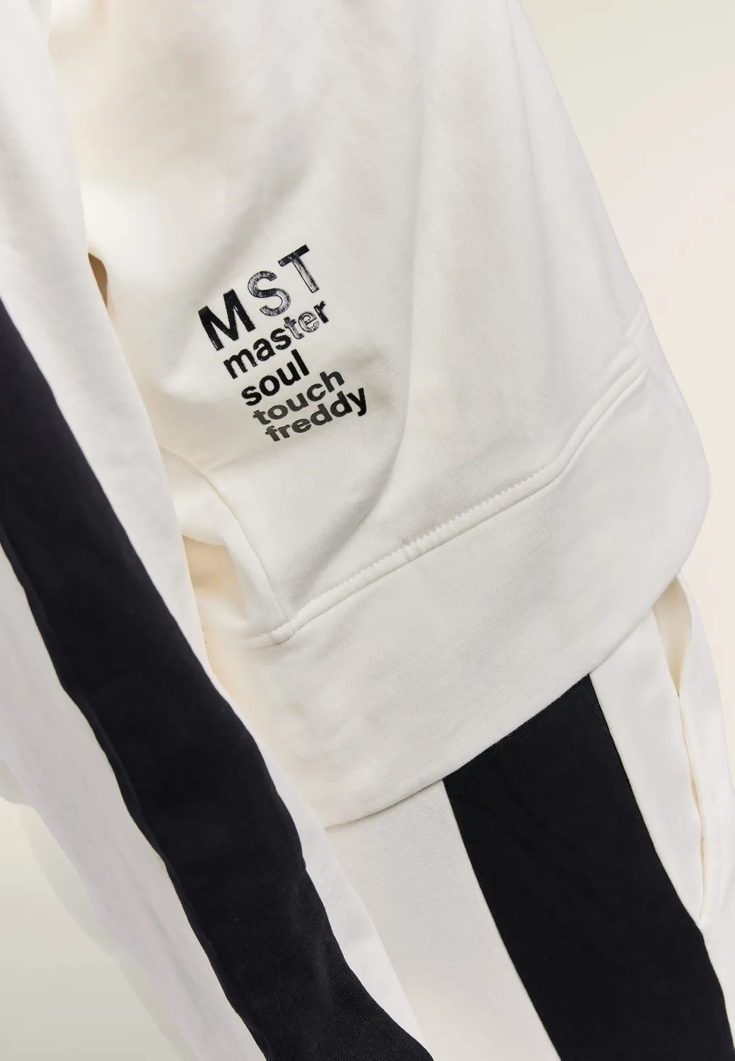 Freddy Comfort Sweatshirt Cropped Half-Zip hoher Kragen schwarz