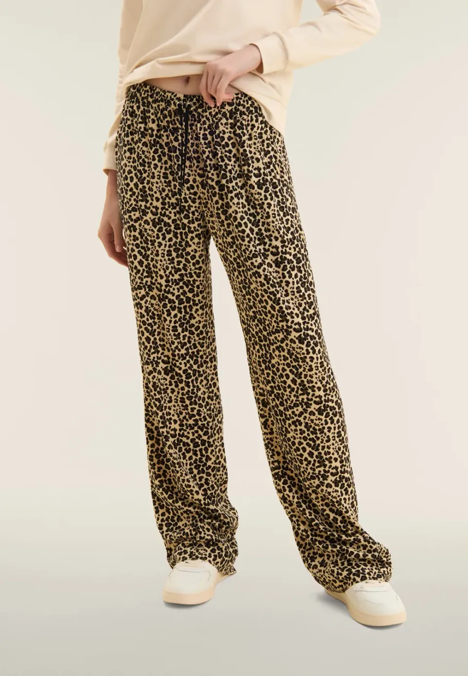 Freddy Wide Leg Hose Viskose Animalier Grau leicht