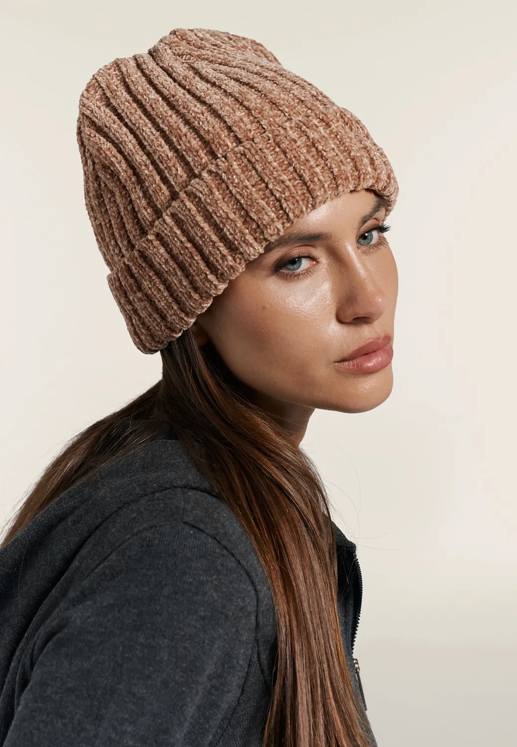 Freddy Beanie Rippstrick Chenille schwarz Damen