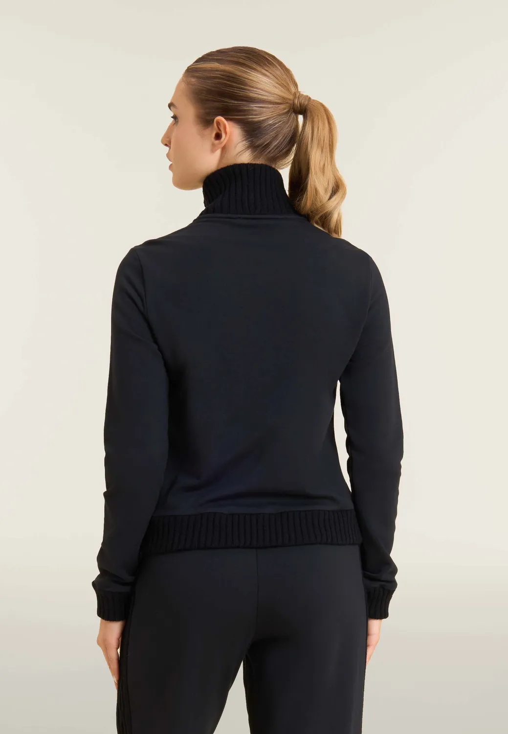 Freddy Slim Sweatjacke Schwarz mit Zip und Rippdetails