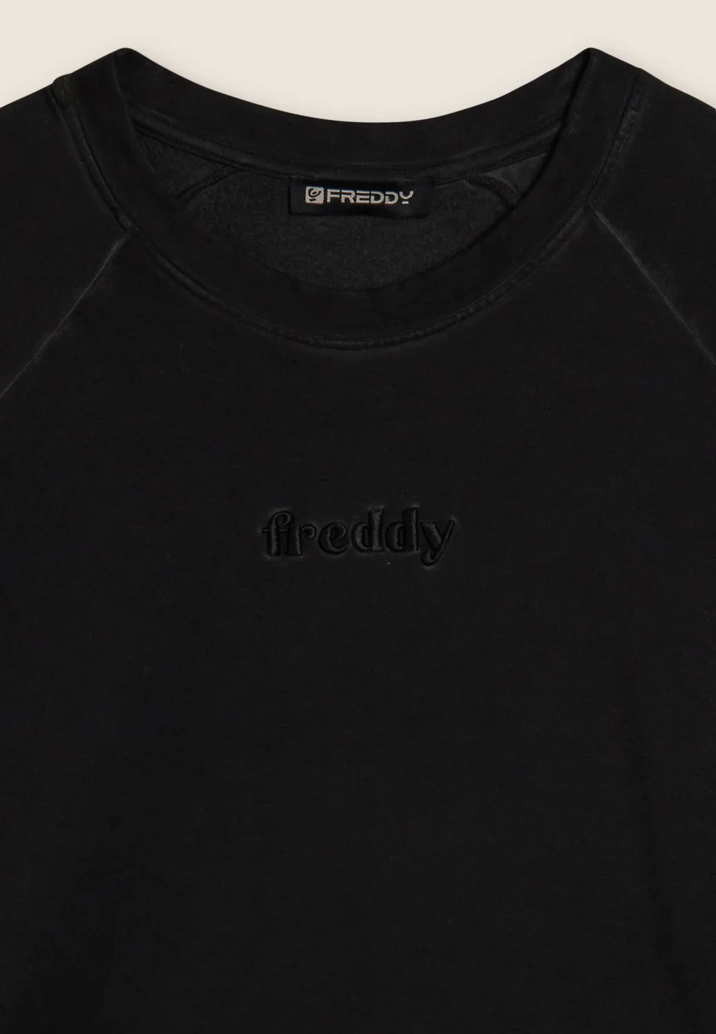 Freddy Cropped Sweatshirt Black Cold Dyed kurz