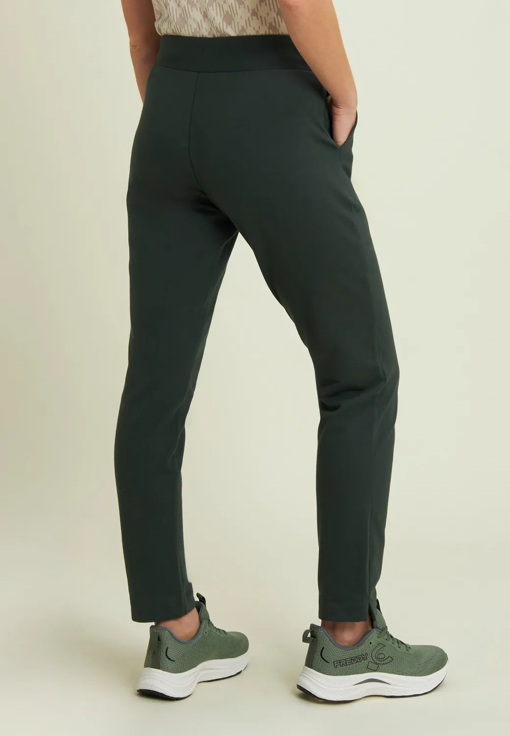 Freddy Sporthose Seitenschlitz regular Turbulence B128 blickdicht