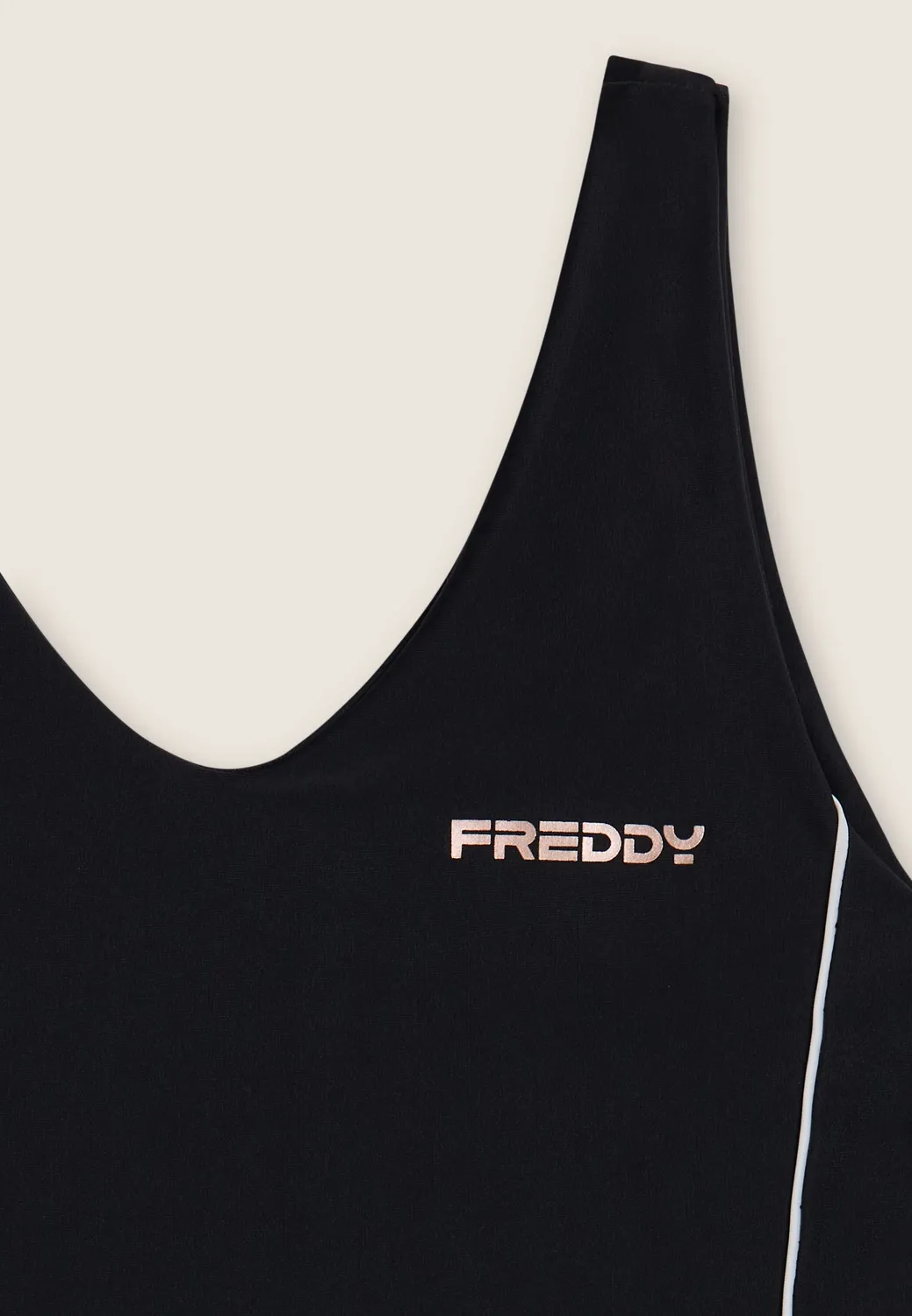 Freddy Crop-Top Jersey Schwarz Kontrastbund atmungsaktiv kurz
