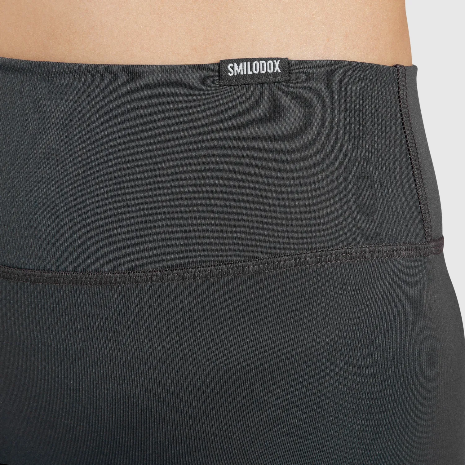 Smilodox Etty Shorts Damen Schwarz High Waist atmungsaktiv