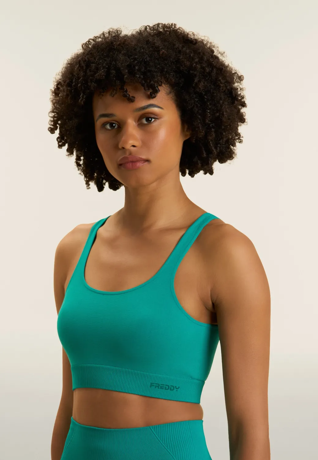 Freddy Seamless Sporttop Ocean Cavern mittlerer Halt Ripp-Bund