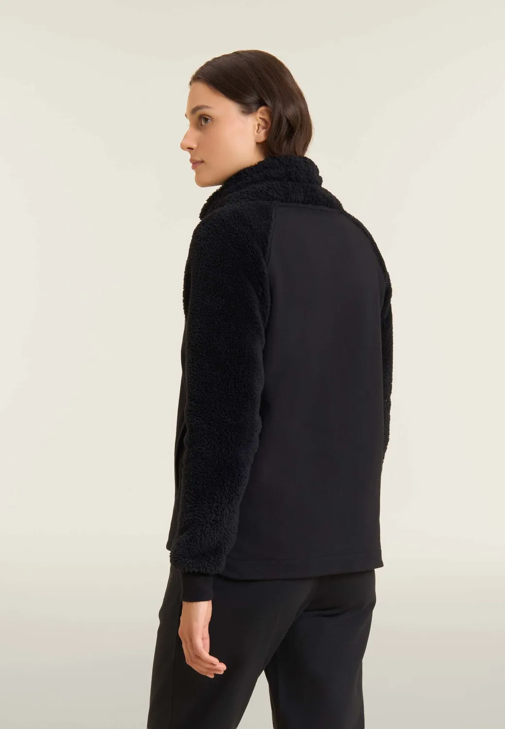 Freddy Sherpa Zip Sweatjacke Schwarz hoher Kragen