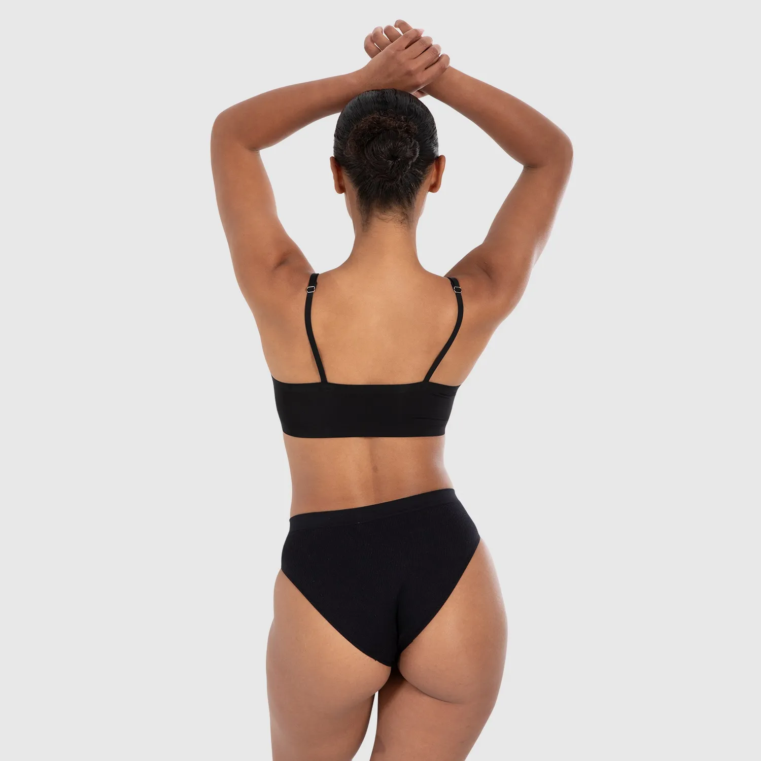 Smilodox Nysa Bralette mit Cups Schwarz nahtlos