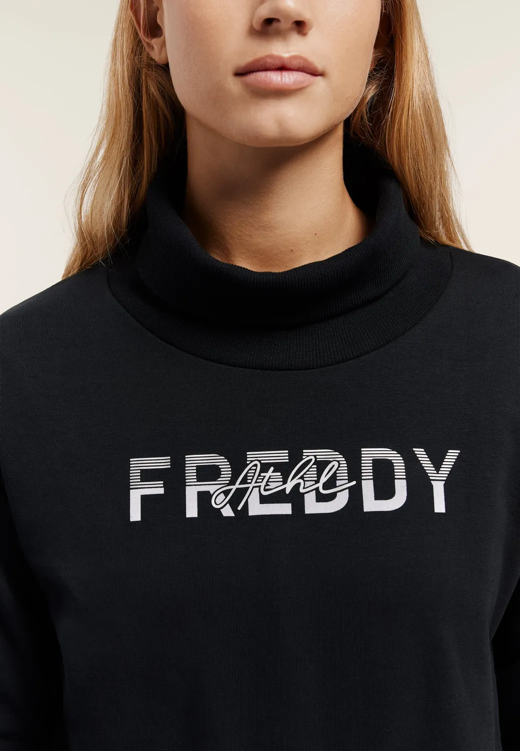 Freddy 2-in-1 Sweatshirt Schwarz hoher Kragen