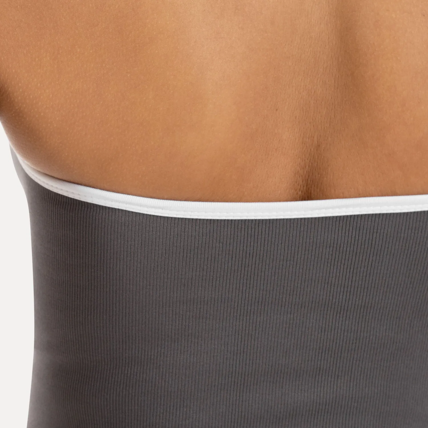 Smilodox Lunara Theda Sporttop Schwarz Halterneck
