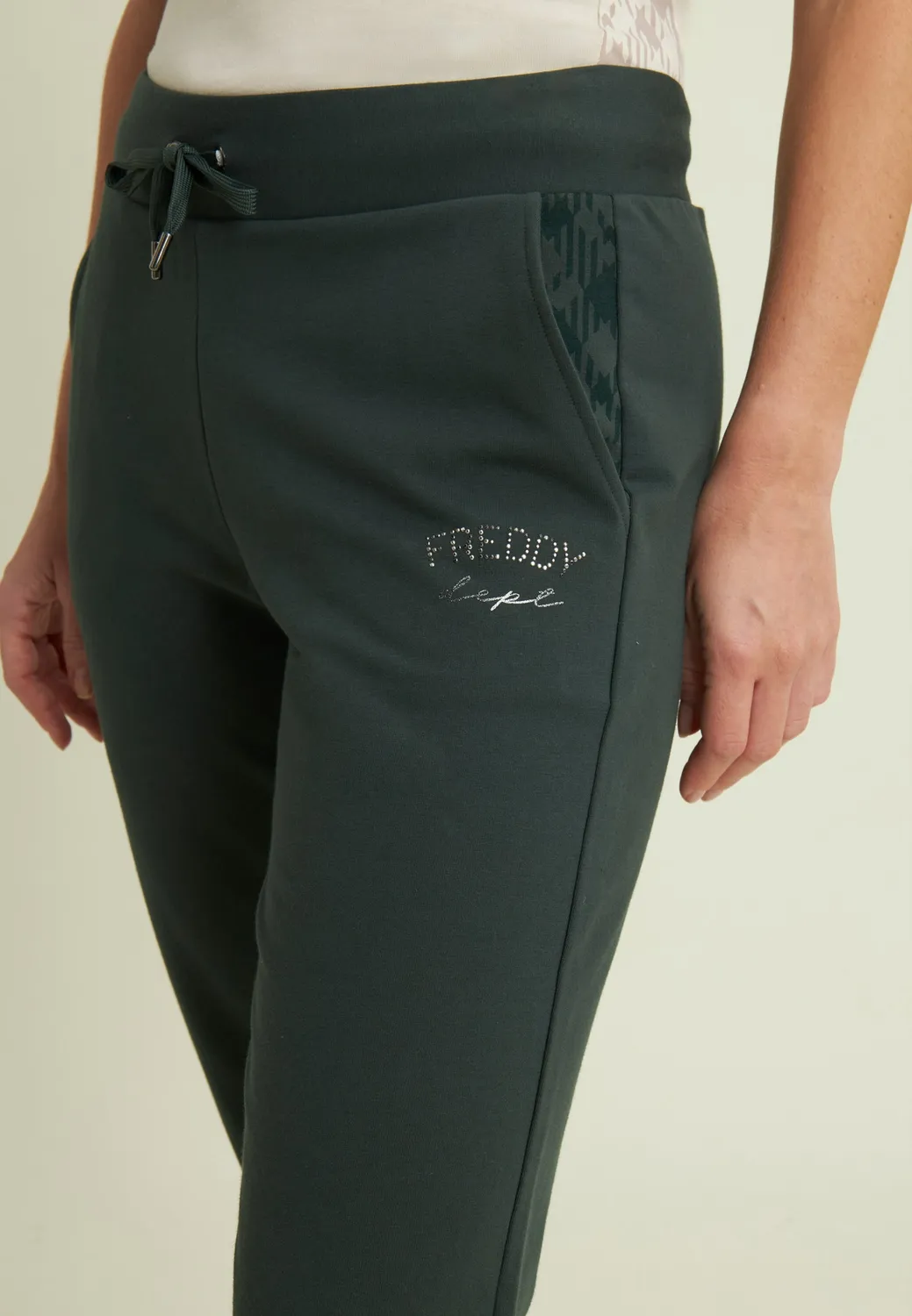 Freddy Sporthose Seitenschlitz regular Turbulence B128 blickdicht