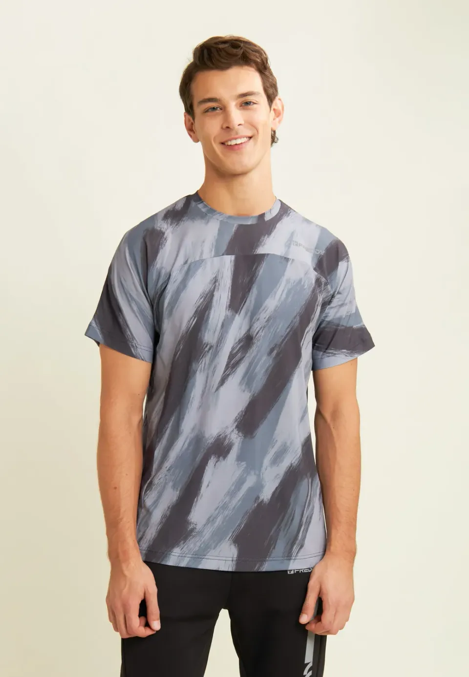 Freddy Herren T-Shirt Pinsel-Print schwarz Tech-Jersey