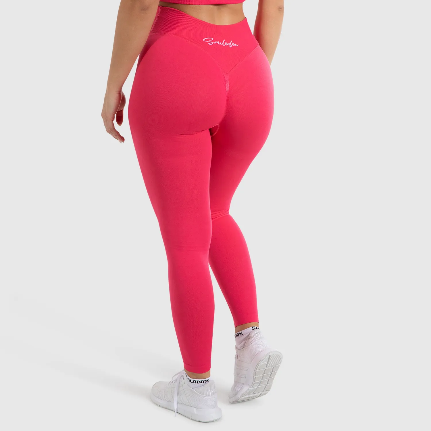 Smilodox Cetrina Silvia Scrunch Leggings Schwarz V-Bund