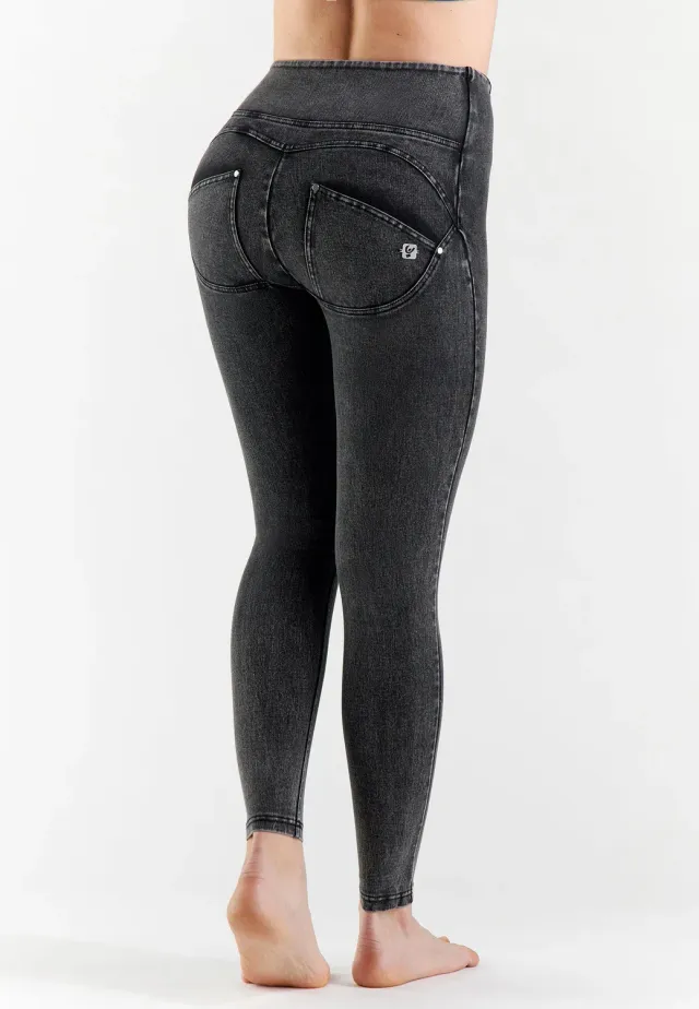 Freddy WR.UP Push-up Jeans Eco Denim Schwarz Superskinny
