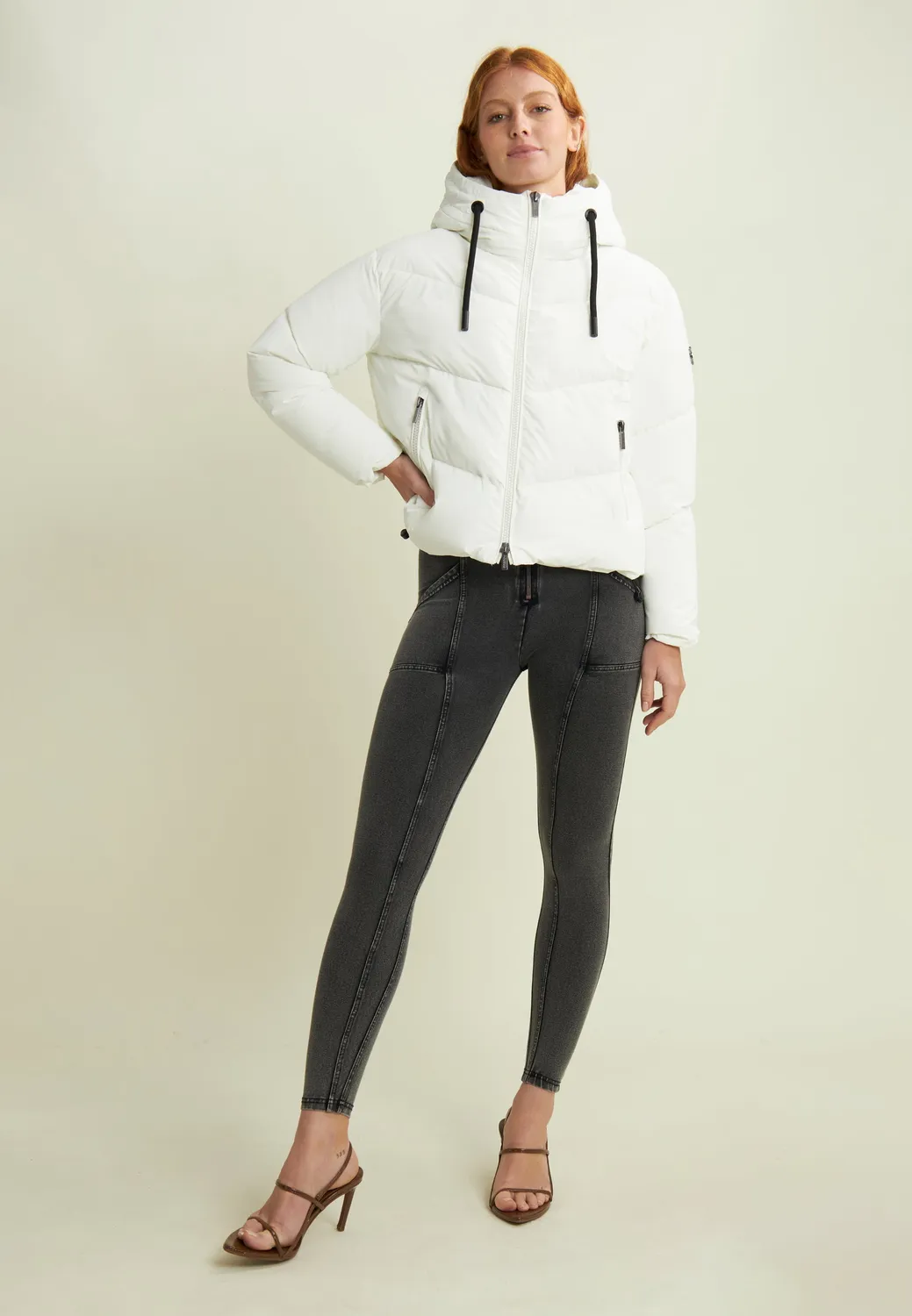 Freddy Cropped Daunenjacke Schwarz Fake-Daune