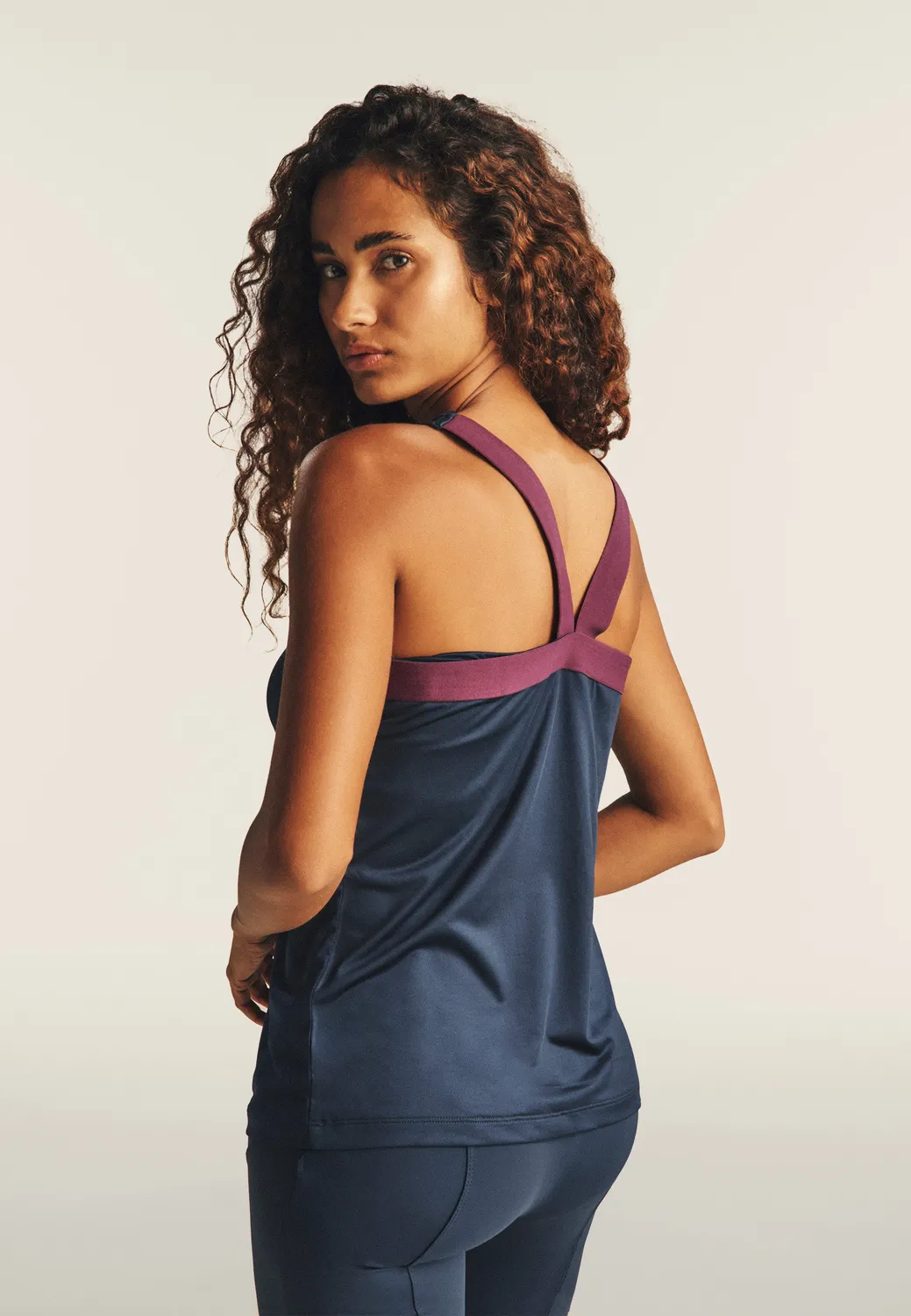 Freddy Sporttop Damen Dunkelblau Bh-Träger Top Atmungsaktiv